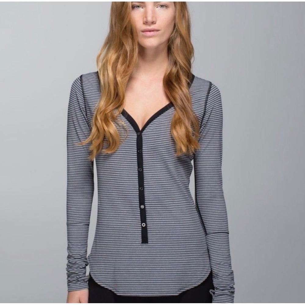 Lululemon Henley Top Women 12 Grey Striped Long Sleeve V-Neck Yoga Athleisure
